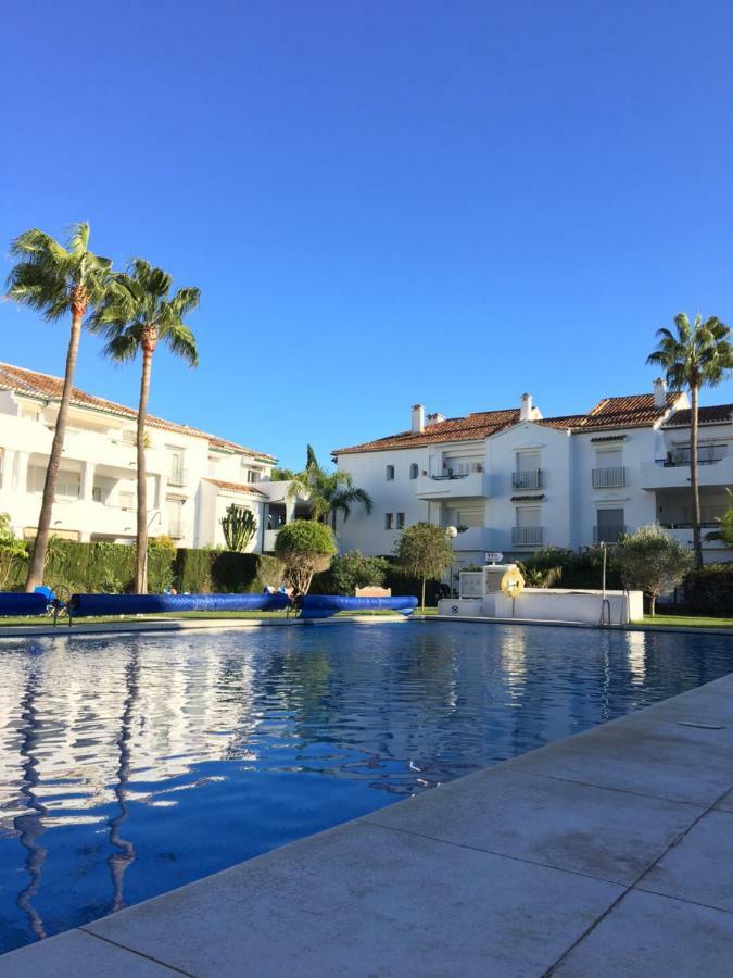 Apartment In El Presidente Beach Side New Golden Mile إِستيبونا المظهر الخارجي الصورة